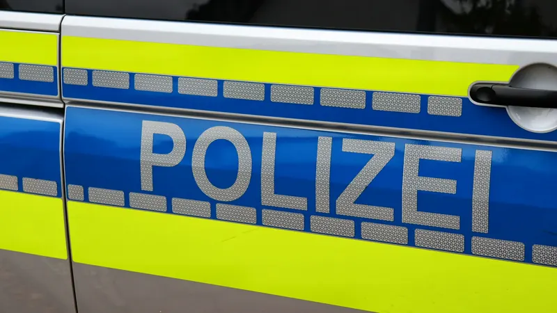 Titelbild: Hausdurchsuchung